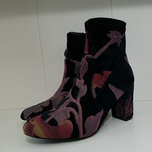 Steve Madden Velvet Floral Boots 7.5